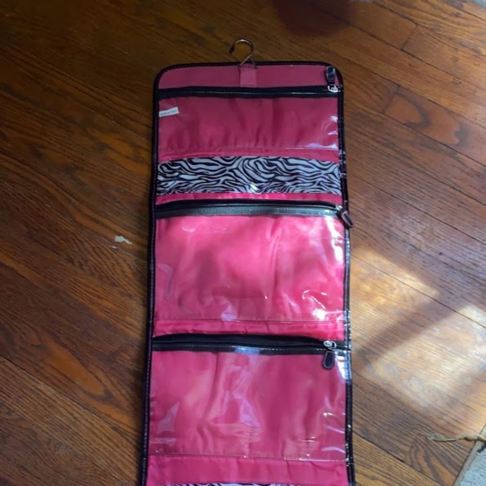 Bathroom Organization - Travel Organization